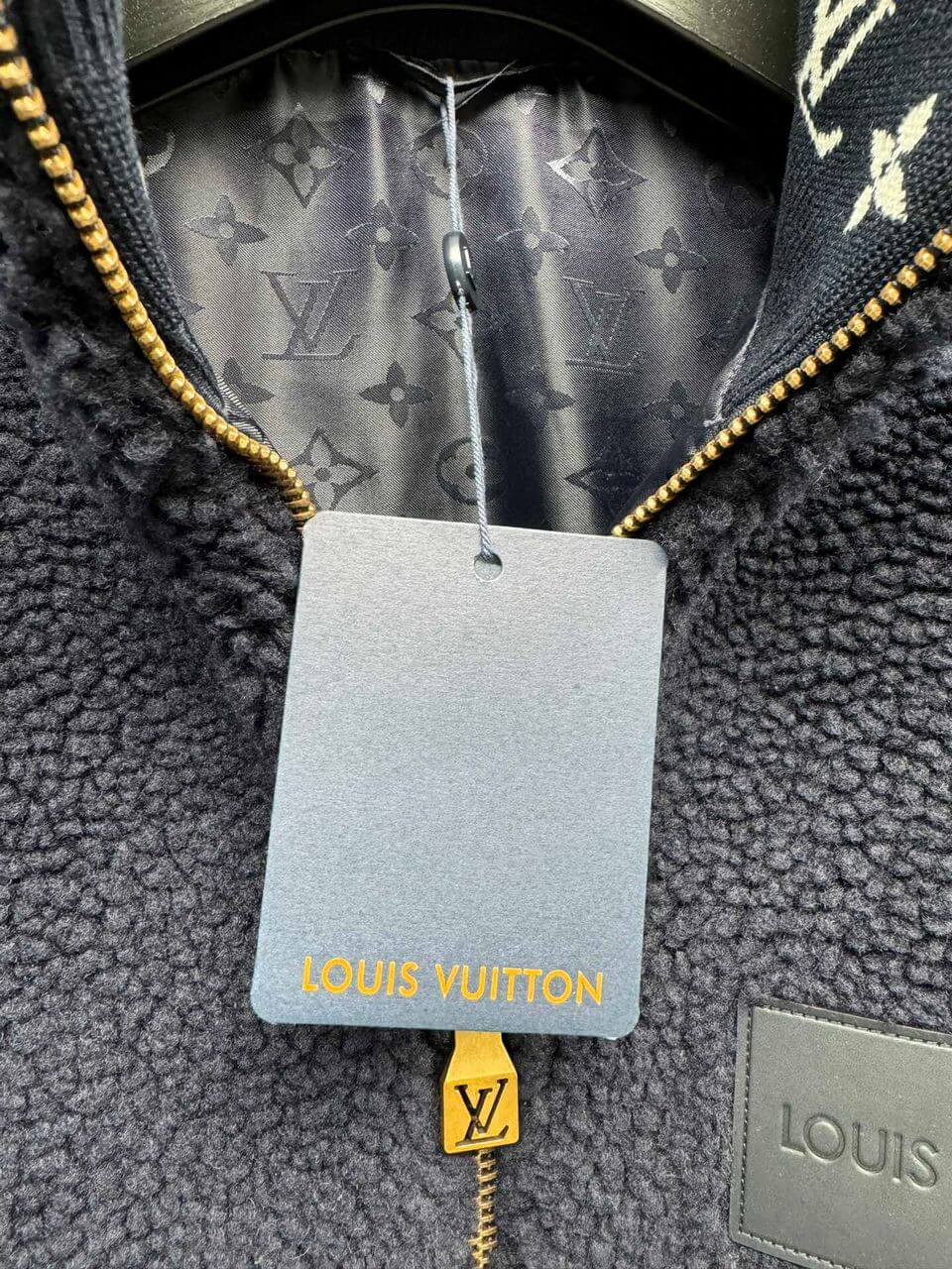 Louis Vuitton Fleece Jacket - Image 8