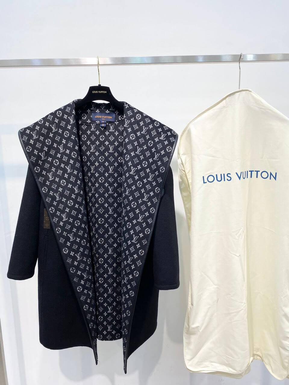LOUIS VUITTON Hooded Wrap Coat Black White - Image 3