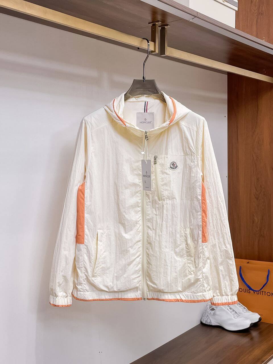 Moncler Mendes hooded jacket
