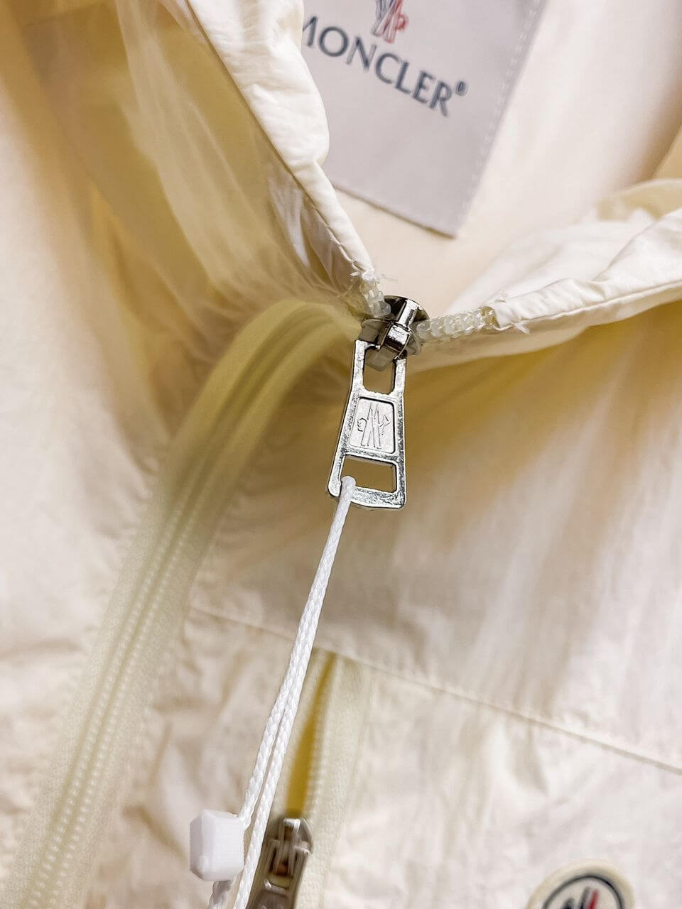 Moncler Mendes hooded jacket - Image 5