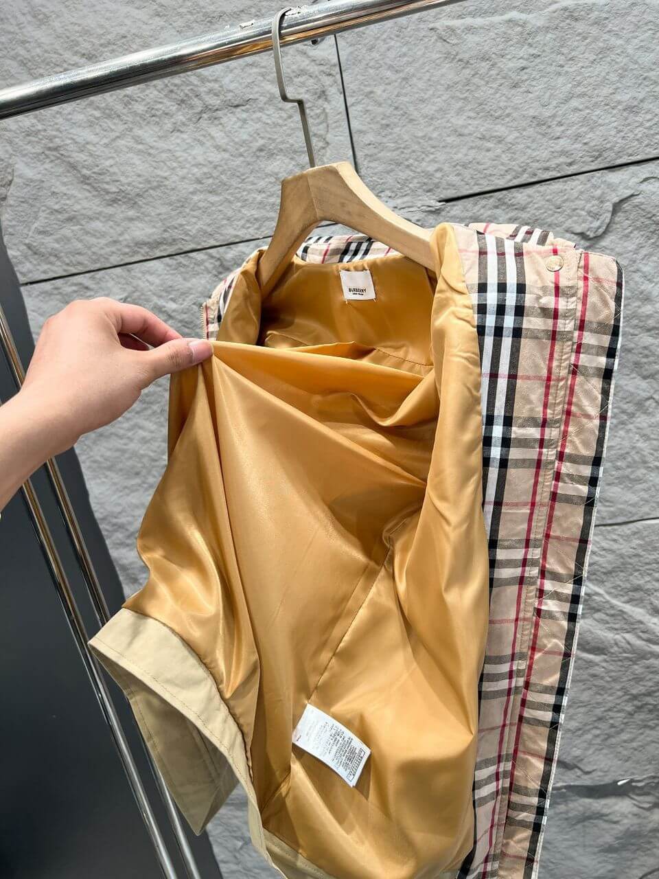 Burberry Jacket - Image 7